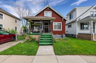 3946 Edwin St, HamtraMcK, MI 48212