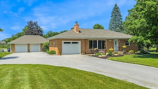 1123 E Gump Rd, Fort Wayne, IN 46845