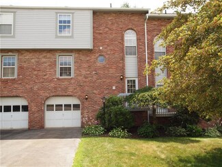1416 Yorktown Dr, Lawrence, PA 15055