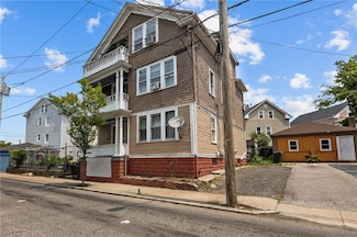 83 Pekin St, Providence, RI 02908