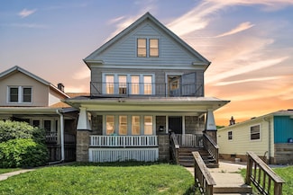 2936 S 9th Place, Milwaukee, WI 53215