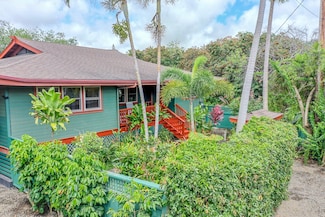 94-6506 Ahi St, Naalehu, HI 96772