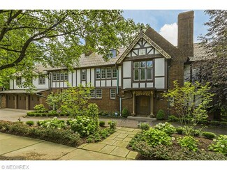 2569 Fairmount Blvd, Cleveland, OH 44106