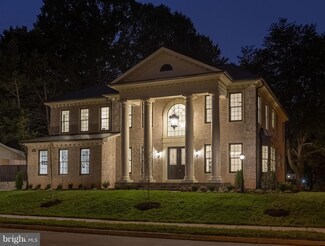 7108 Penguin Place, Falls Church, VA 22043
