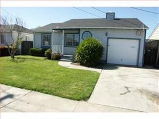 1319 Monroe Ave, San Mateo, CA 94401