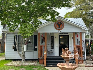306 Bay St, Bay Minette, AL 36507