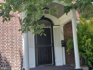 1091 Trent Rd, Camden, NJ 08104