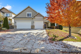 1819 S Fescue St, Kennewick, WA 99338