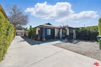 5710 Vineland Ave, North Hollywood, CA 91601