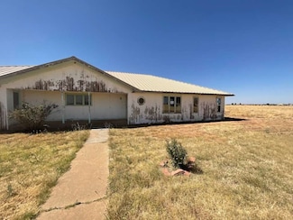 4425 Woodrow Rd, Lubbock, TX 79424