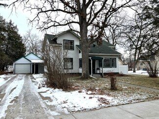 516 NE 3rd Ave, Grand Rapids, MN 55744