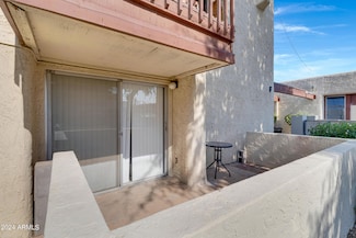 3828 N 32nd St Unit 120, Phoenix, AZ 85018