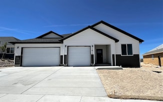 201 Palmers Ct, Elko, NV 89801