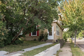 933 Front Ave, Saint Paul, MN 55103