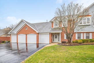 2872 Heatherwood Dr Unit 1, Schaumburg, IL 60194