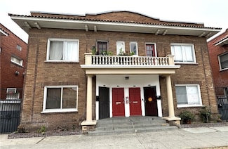 332 W 9th St, Long Beach, CA 90813