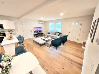 18 Rock Pond Rd Unit 18, Sanford, ME 04073