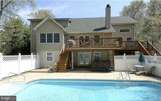 840 White Ave, Linthicum Heights, MD 21090