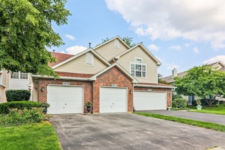 3032 Kentshire Cir, Naperville, IL 60564