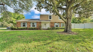 1910 Clubhouse Rd, Lakeland, FL 33813