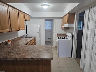 47110 Jefferson Ave Unit 6, Chesterfield, MI 48047