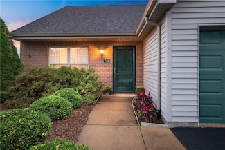 228 Saddlebrook Dr, Indiana, PA 15701