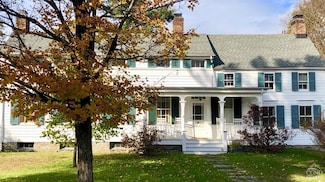 5 Fulton Homestead Rd, Red Hook, NY 12571