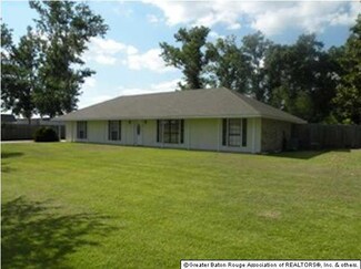 3040 Lafiton Ln, Port Allen, LA 70767