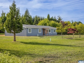 7907 Old Olympic Hwy, Sequim, WA 98382