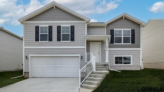 13607 Whitmore St, Omaha, NE 68142