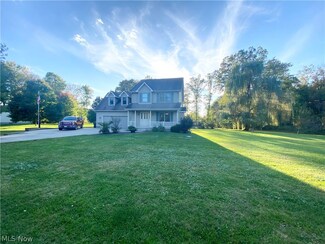 1355 Beaver Cir, Columbiana, OH 44408