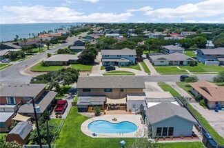 104 Markham Place, Portland, TX 78374