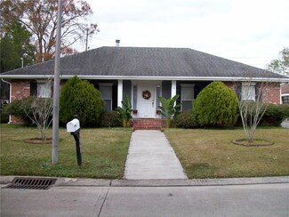 263 Villere Dr, Destrehan, LA 70047