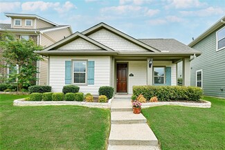 1417 Bull St, Aubrey, TX 76227