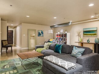 831 S Flores St Unit 1102, San Antonio, TX 78204