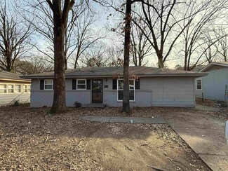 5 Sheffield Dr, Little Rock, AR 72209