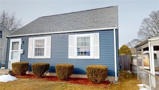 22 Lindesta Rd, Pawtucket, RI 02861