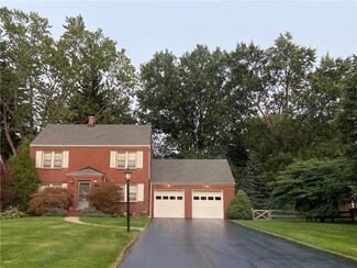 201 S Oakdale Ave, Hermitage, PA 16148
