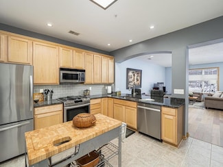 5970 W 16th St Unit 712, Saint Louis Park, MN 55416