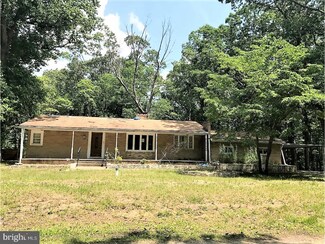 206 Miller Ave, Waterford Works, NJ 08089