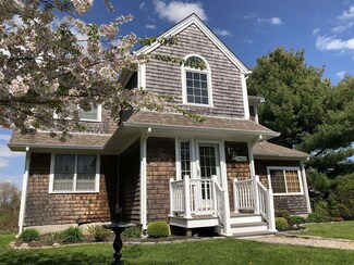 32 E View Dr, Little Compton, RI 02837