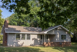 322 N Parker Ave, Fayetteville, AR 72701