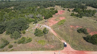 1713 S 13th St, Tecumseh, OK 74873