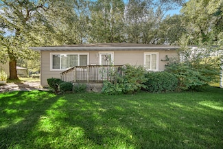 6923 Hemlock Ave, Gary, IN 46403