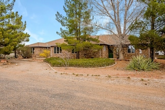 1006 N Pinion Ln, Dammeron Valley, UT 84783