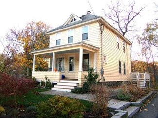 26 Clark Rd, Andover, MA 01810