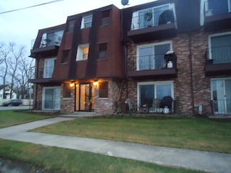 6401 W Home Ave Unit 5A, Worth, IL 60482