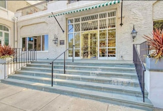 1 King St Unit 607, Charleston, SC 29401