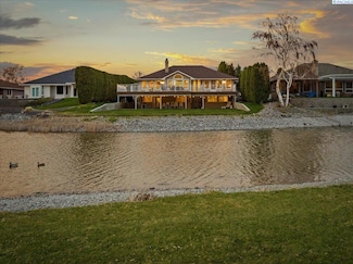 3909 W 36th Ave, Kennewick, WA 99337