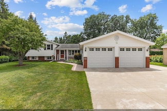 1525 E John St, Appleton, WI 54915